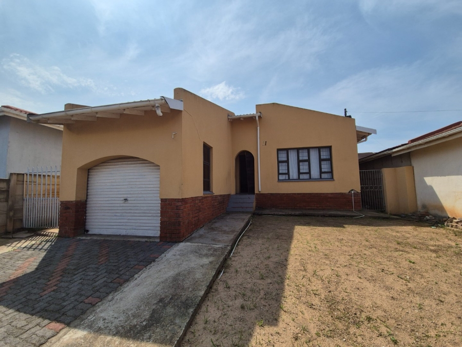 4 Bedroom Property for Sale in Kwamagxaki Eastern Cape